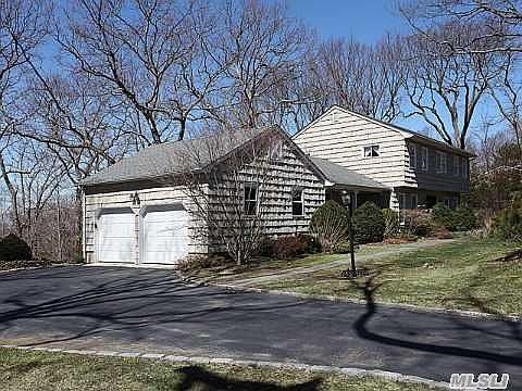 2nd image of 11 Hayes Hill Dr