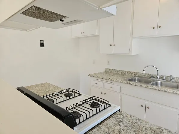 Picadilly Way, 1616 Picadilly Way #B, Fullerton, CA 92833