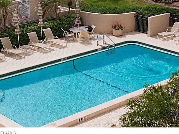 3rd image of 4005 Gulf Shore Blvd N APT 1102