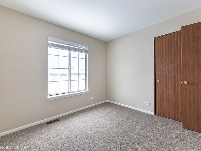 554 Abbeywood Dr — Photo 20