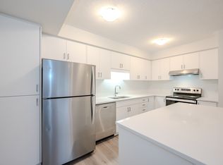 596 Benninger Dr, Kitchener, ON N2E0H8