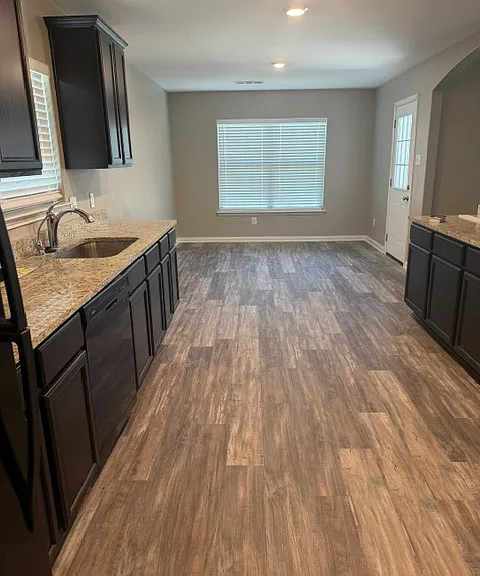 3011 Watercrest Dr — Photo 5