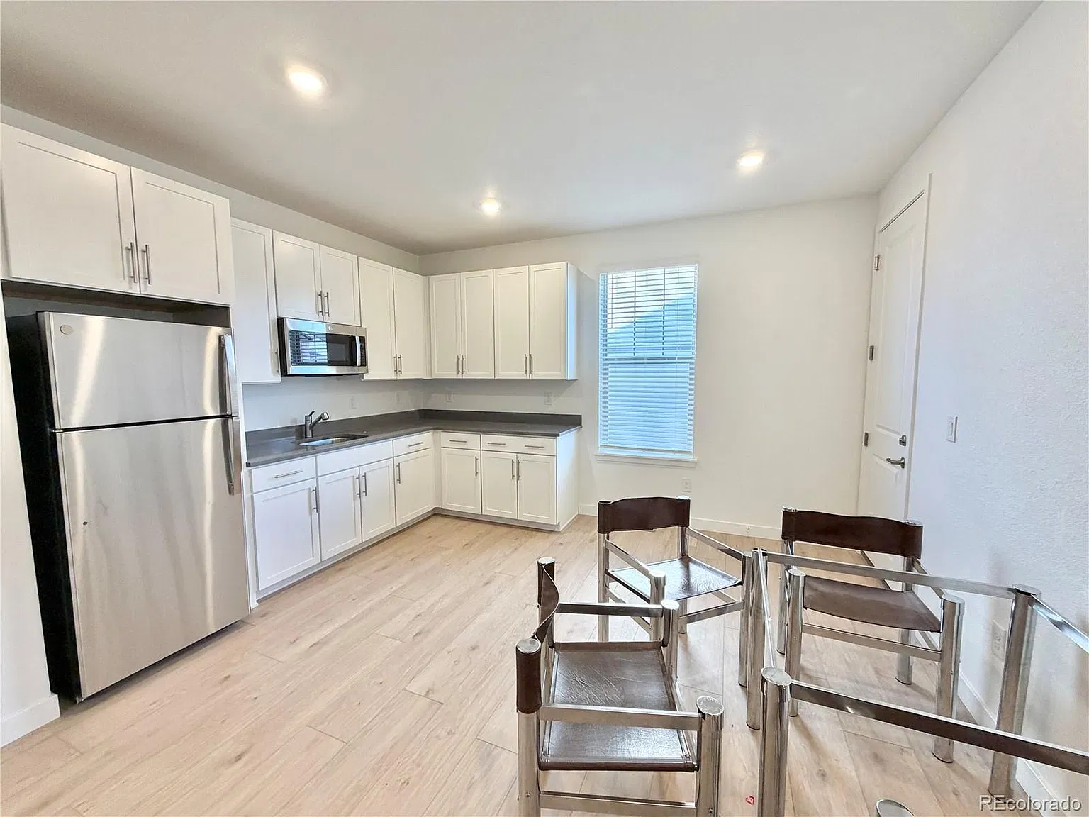 1 bed, 1.0 bath, 1000 sqft, $2,470 — Photo 3