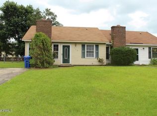 132 Pine Crest Dr, Jacksonville, NC 28546