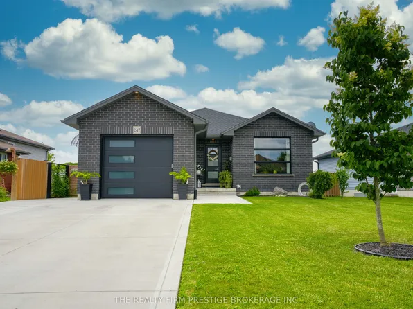 247 South St, Southwest Middlesex, ON N0L 1M0