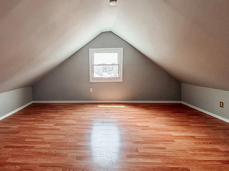 15 Brown Ave — Photo 12