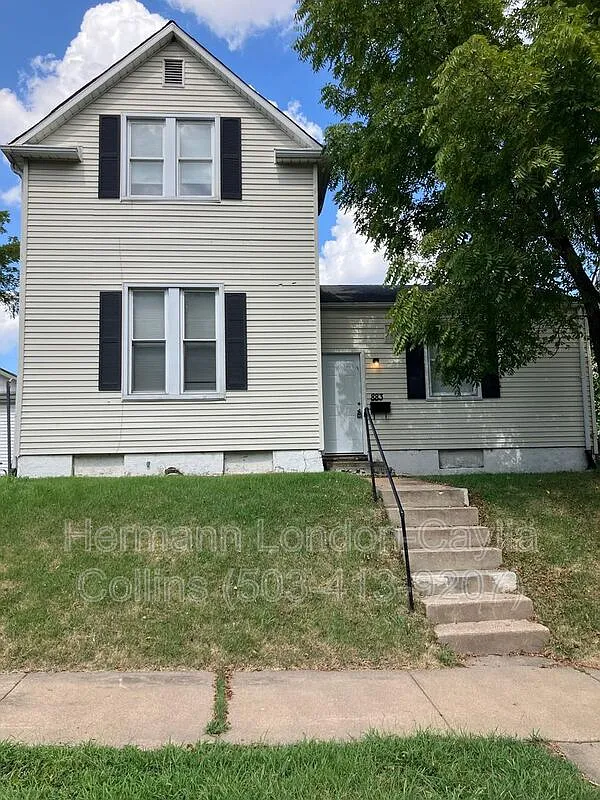 2 bed, 1.0 bath, 1120 sqft, $1,025 — Photo 1