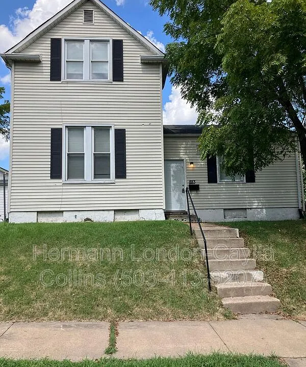 883 Elias Ave