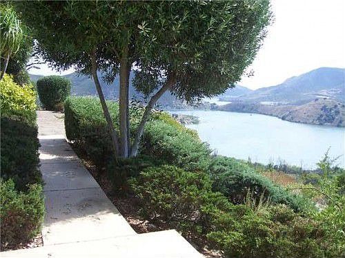 4th image of 3331 Vista De La Cresta