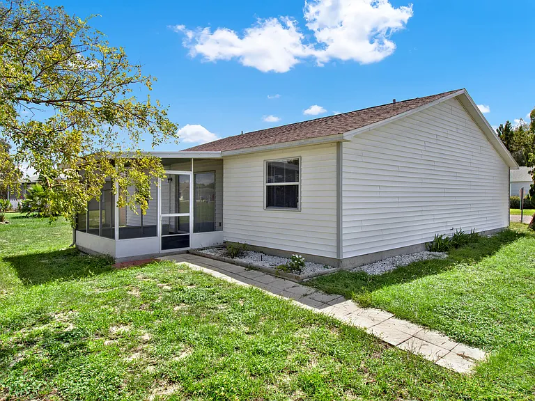 4241 Alamanda Blvd — Photo 32