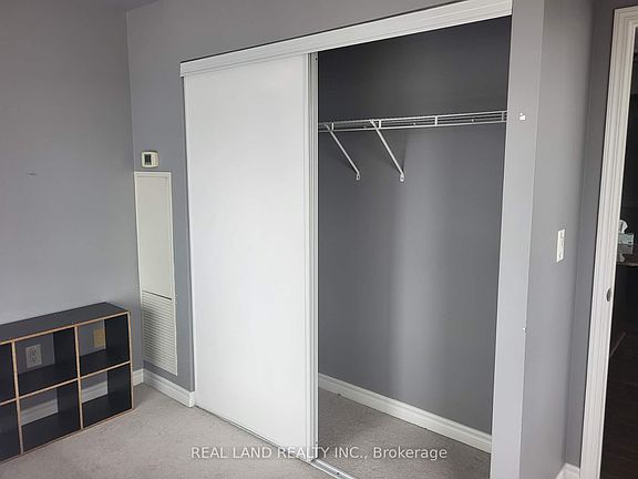 5th image of 385 Prince Of Wales Dr #702