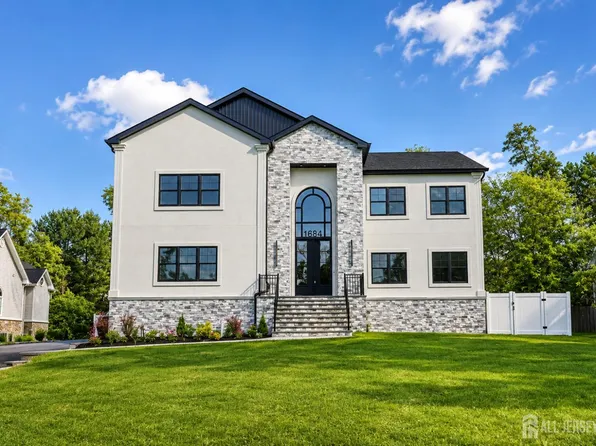 1684 Frank St, Edison, NJ 08820