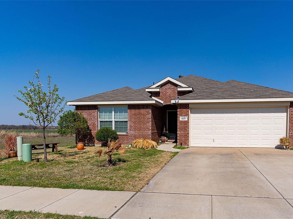 1st image of 10317 Manhassett Dr
