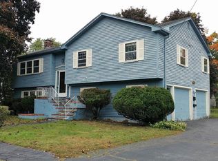 5 Jackson Ln, Wakefield, MA 01880