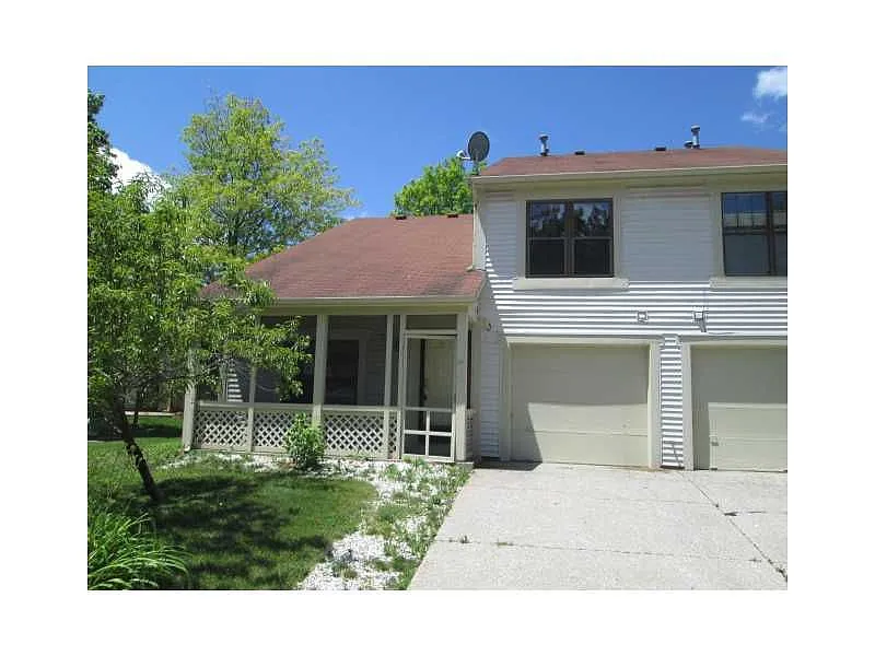 8027 Valley Farms Ct photo 1