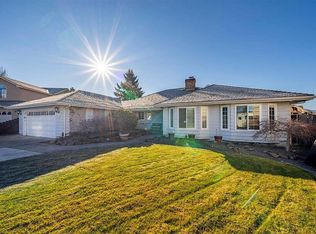 3120 Centurion Cir, Medford, OR 97504