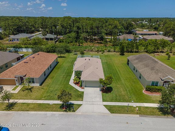 4th image of 1504 Dittmer Cir SE