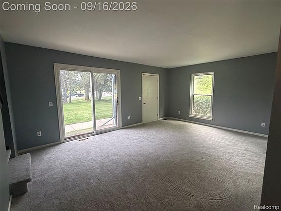 4th image of 7943 Pontiac Lake Rd