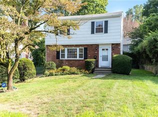 75 Brambach Rd, Scarsdale, NY 10583