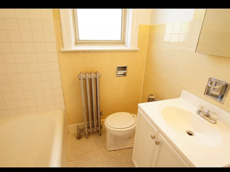 2534 N Sawyer Ave #2536-208 — Photo 4