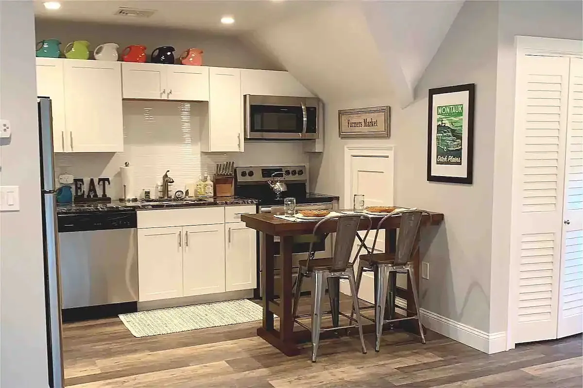 1 bed, 800 sqft, $2,500 — Photo 3
