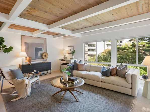 255 Red Rock Way APT 303H, San Francisco, CA 94131