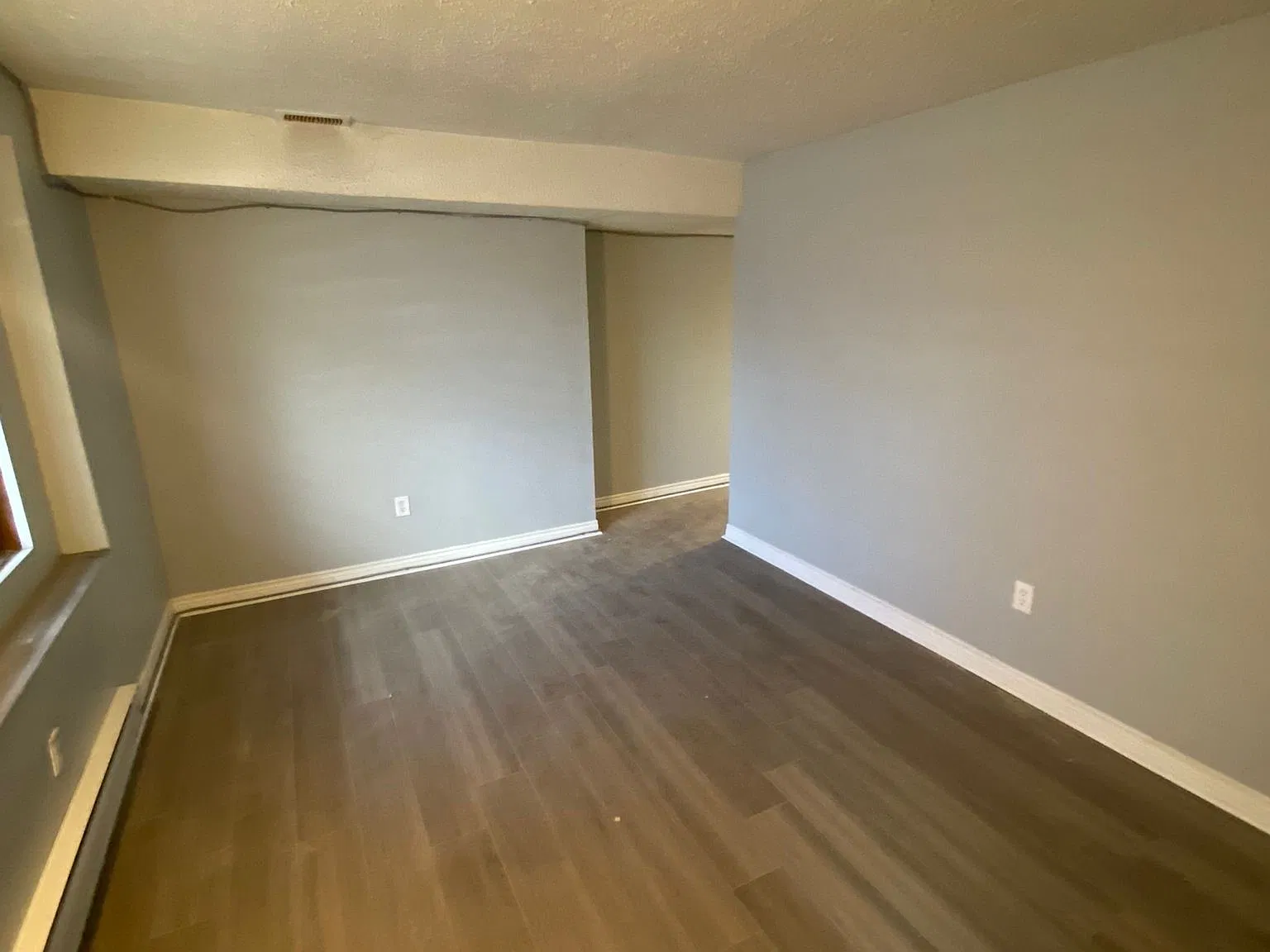2 bed, $1,100 — Photo 2