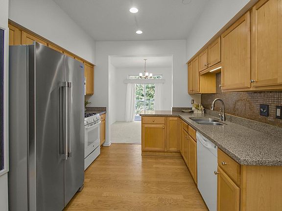5th image of 2102 Water Lilly Ln #1308