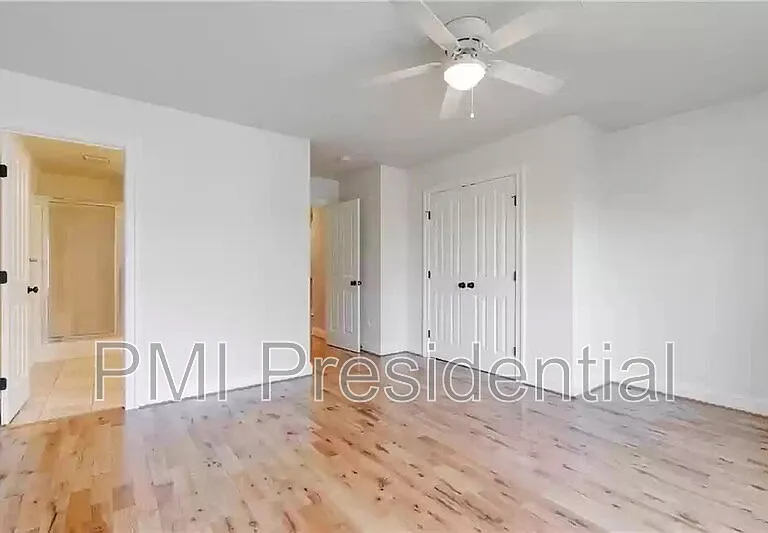 1107 N 27th St — Photo 13