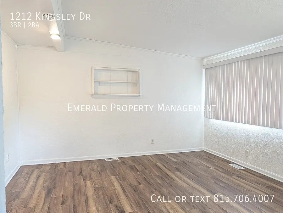Building Photo - 1212 Kingsley Dr
