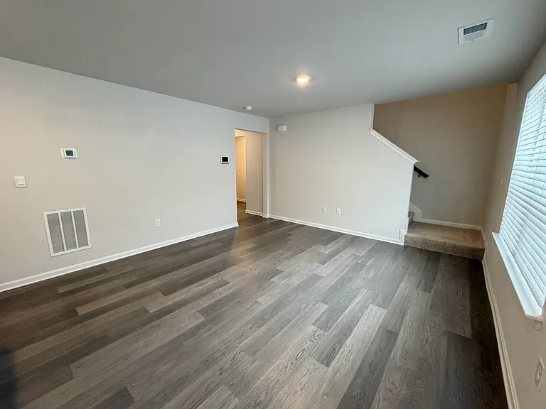 633 Currant Cir — Photo 6