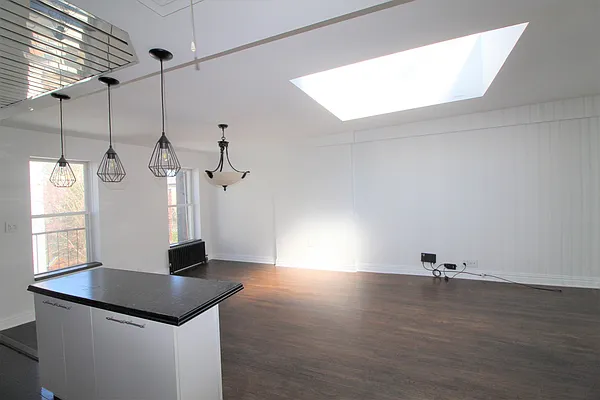 Rented by Compass | media 14