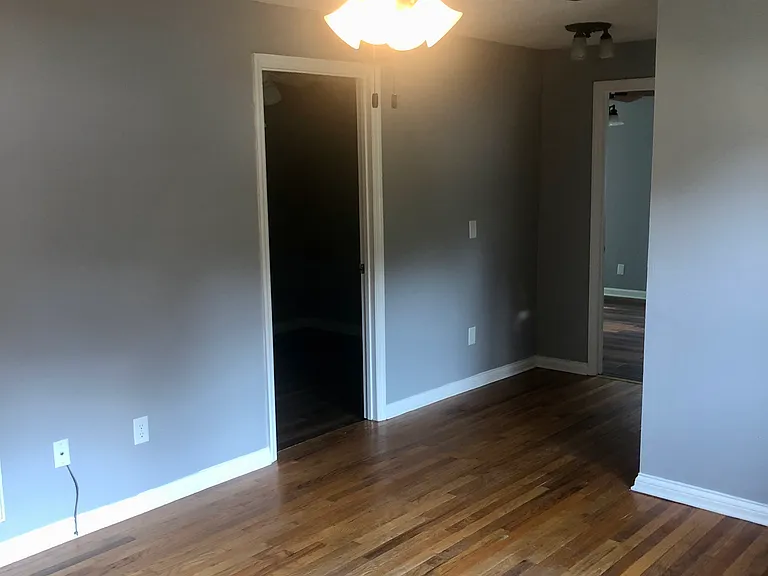 1010 C Smith St — Photo 11