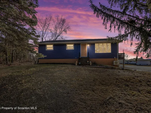 511 Center St, Duryea, PA 18642