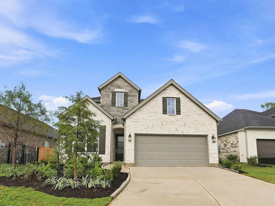 7106 Carriage Light Dr