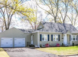 225 El Paso St, Springfield, MA 01104