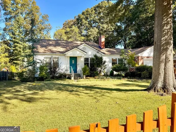 4088 Comanche Dr, Tucker, GA 30084