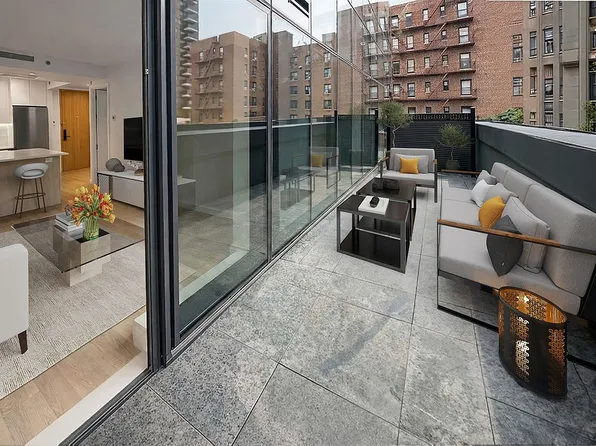 144-49 Northern Blvd #203, Flushing, NY 11354