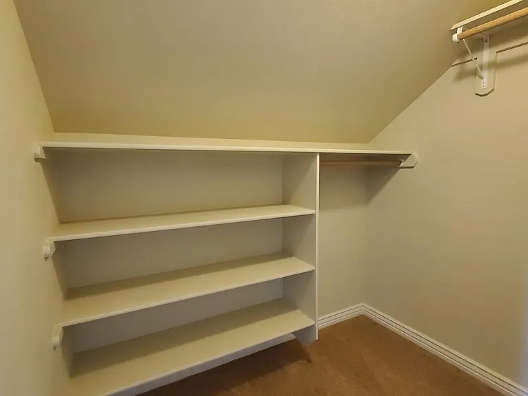 1828 E Serchio Ct — Photo 17