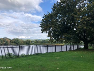 1 Avenue M, Matamoras, PA, 18336