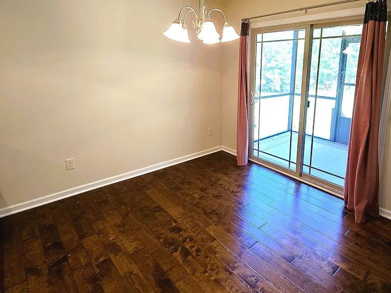 218 N Stonegate Dr — Photo 10