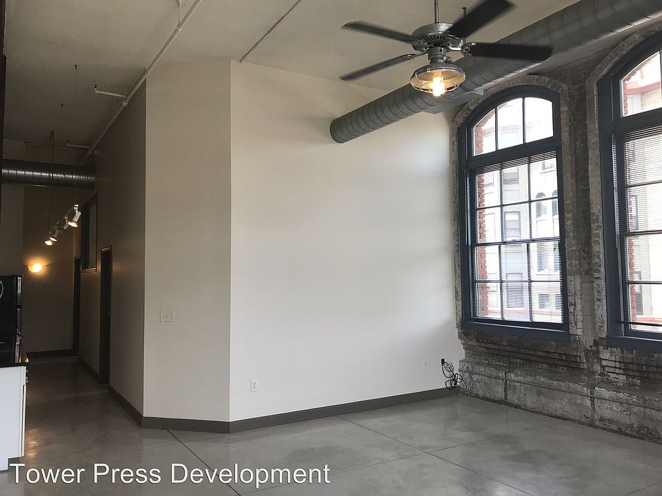 1st image of 1900 Superior Ave E Ste 208