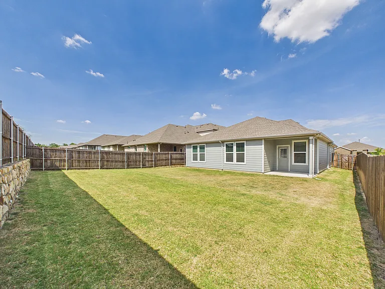 2304 Blackcap St — Photo 39