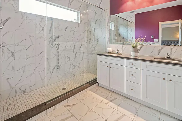 Sold by Ben Bay Realty Co | media 41