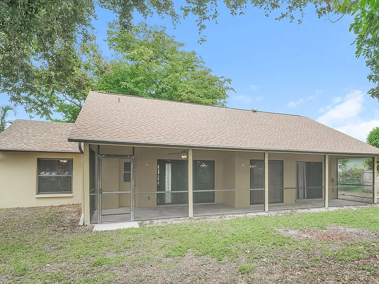 817 SW 9th Ave — Photo 16