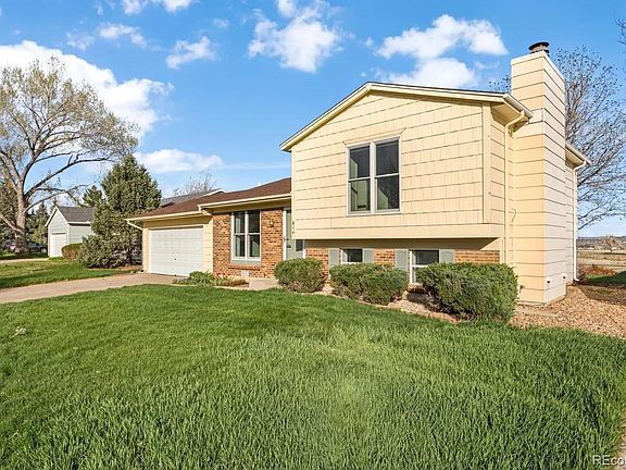 3rd image of 814 Glenwood Drive