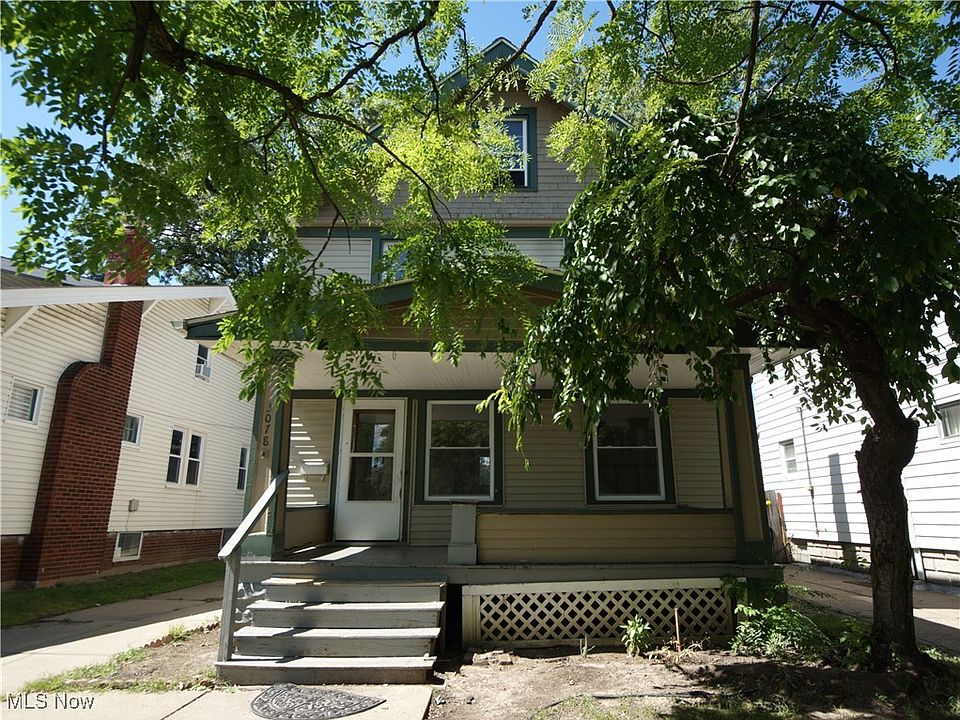 1st image of 3078 W 114th St