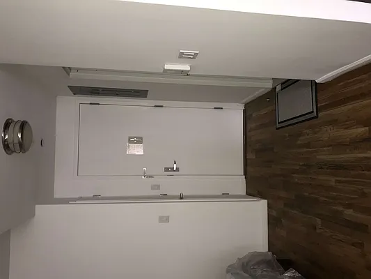 Rented by 3210 Riverdale Holdings LLC | media 43