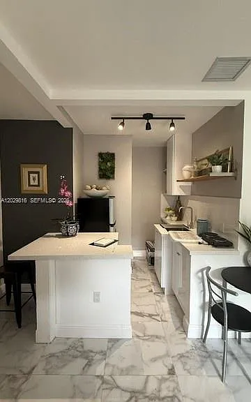 8850 SW 52nd St — Photo 4