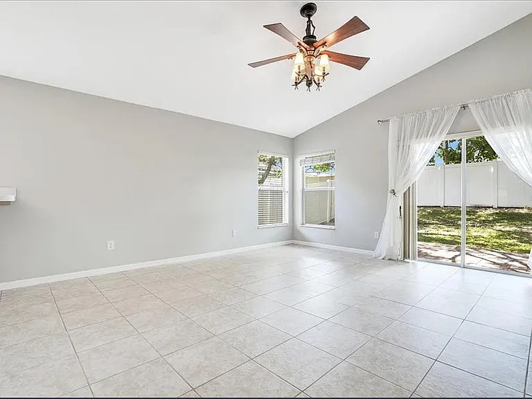 4568 Aguila Pl — Photo 6